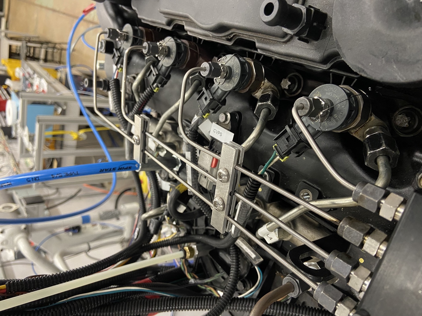 High-Pressure Fast-Response Direct Injection System for Light-Duty Engines (image 3 of 4)